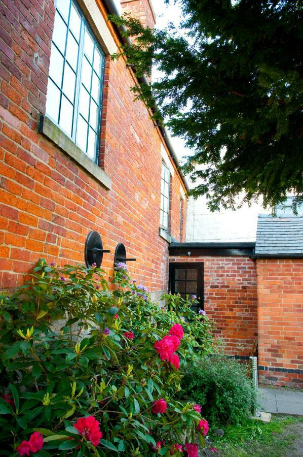 Hotel The Spotted Cow Belper Exterior foto